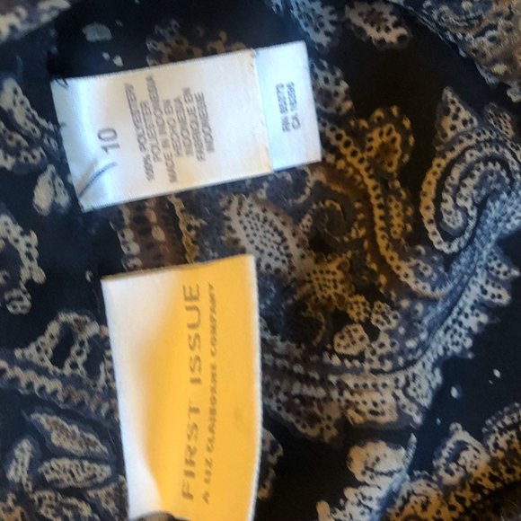 5/$20 First Issue size 10 vintage button down - Picture 3 of 4